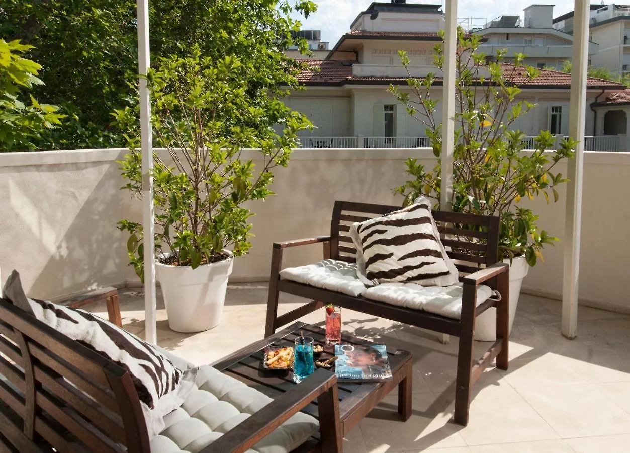 Hotel Carducci 76 Cattolica