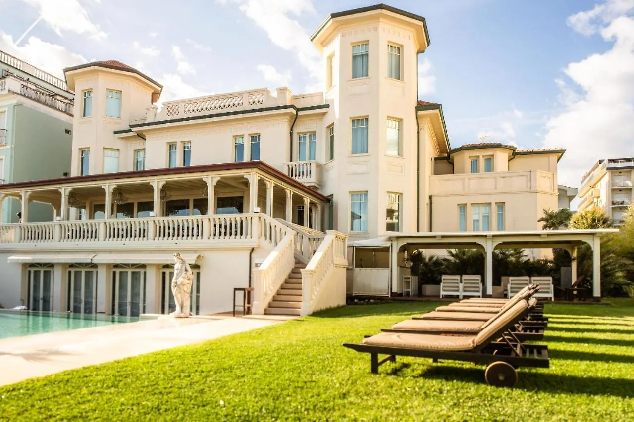 Hotel Carducci 76 Cattolica Italien